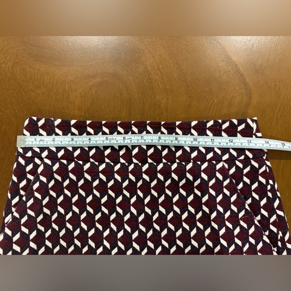 Ann Taylor Pattern Pencil Skirt - Picture 6 of 8